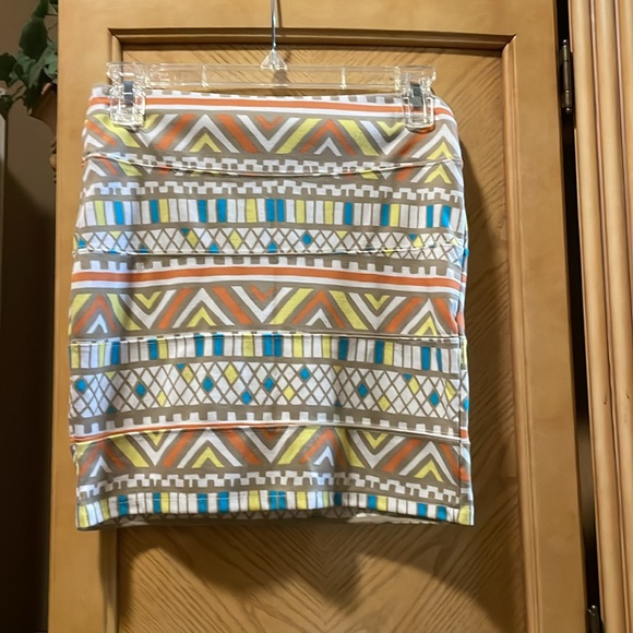 Nollie pacsun Aztec print mini skirt size small - Picture 6 of 9